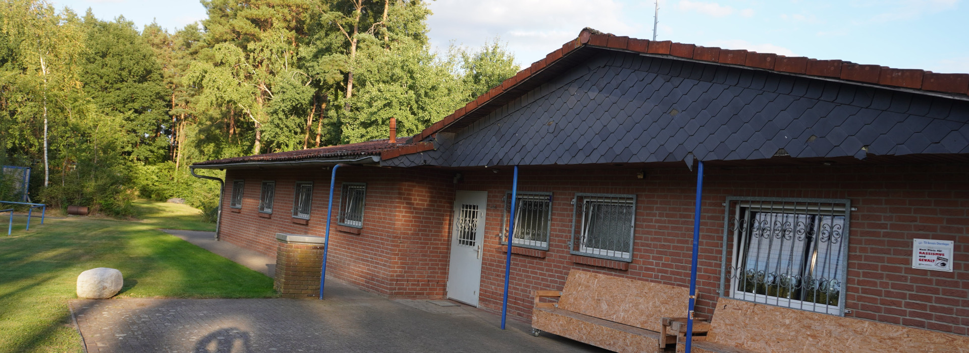 Dachsanierung des Vereinsheims Otternhagen vom Autertaler Sportclub e.V.