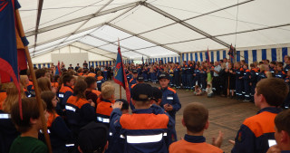 Großzelt für das Zeltlager der Stadtkinder- und Jugendfeuerwehr Neustadt