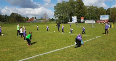 Zwei Fußballtore für die Jugend vom FC Wacker Neustadt 